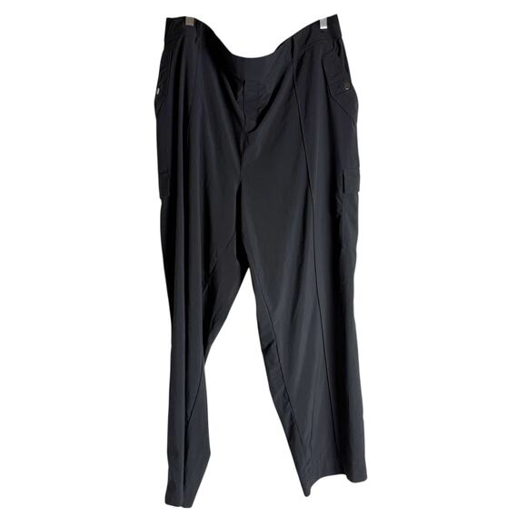 Athleta Vienna Black Seamed Straight Leg High Rise Cargo Pants Plus Size 22 - Picture 1 of 16